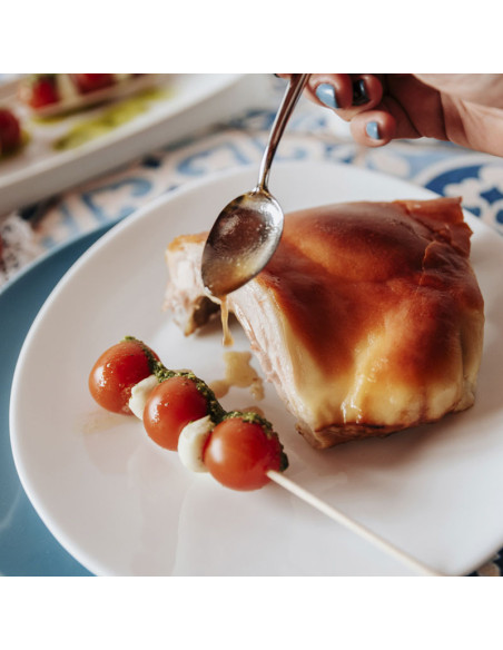 Whole Spanish Suckling Pig (Cochinillo Entero), 5 - 6 kg